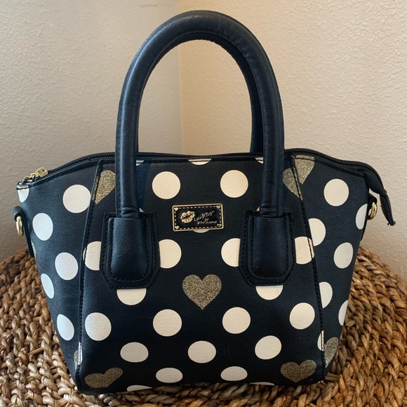 Betsey Johnson Handbags - Betsey Johnson NWOT handbag. Darling!